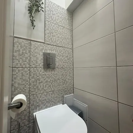 Apartment Stone & Wood Lviv